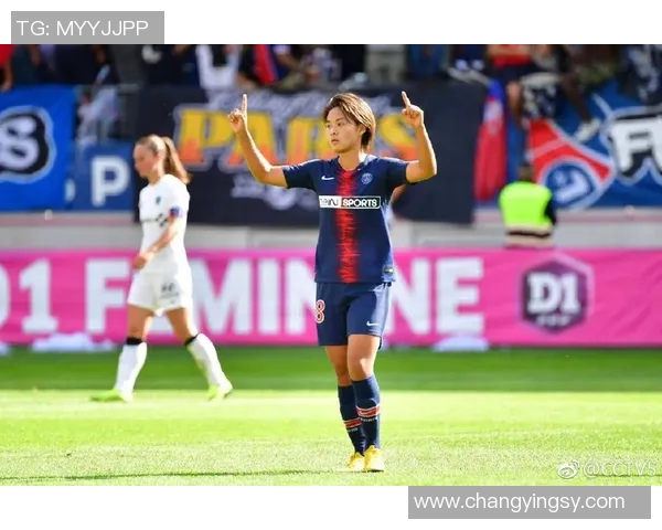 友谊赛精彩对决里昂与巴黎圣日耳曼战成平局全场沸腾