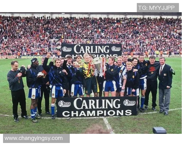 英超精彩对决：里昂逆转利物浦帽子戏法引爆全场激情